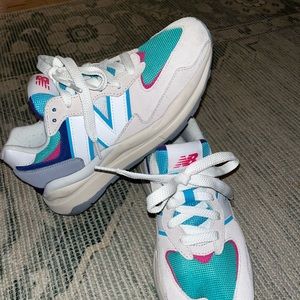 New Balance 57/40 Women’s Size 8